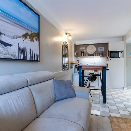 Διαμέρισμα Very Pleasant Flat For 6 People In A Tourist Ideally Located 260